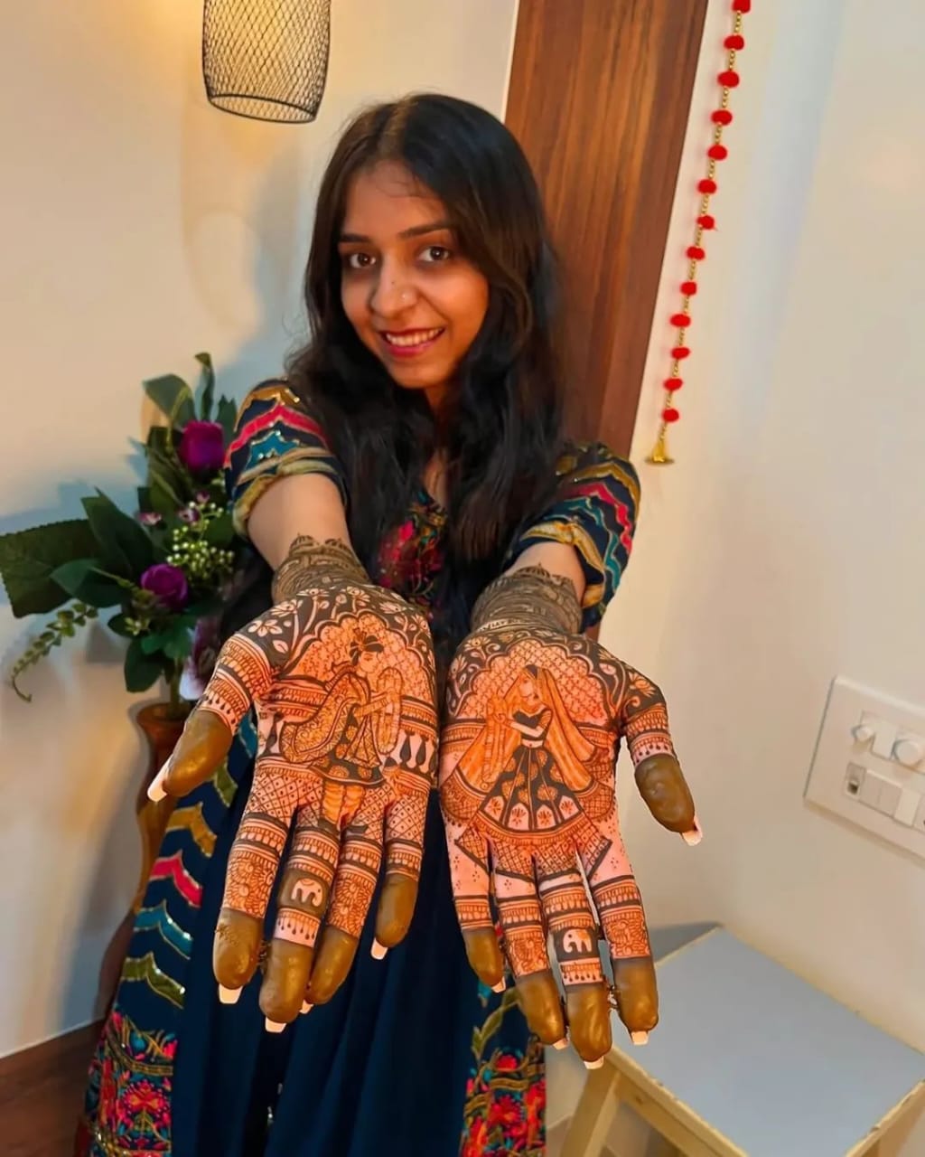 Front Hand Mehndi